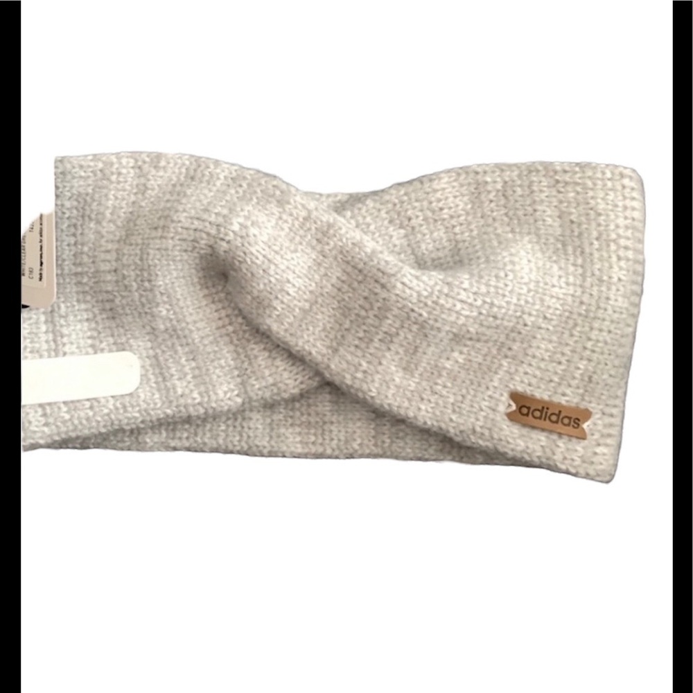 NWT💥HP🎉 ADIDAS Gray Ear/Headband❄️ women’s fit